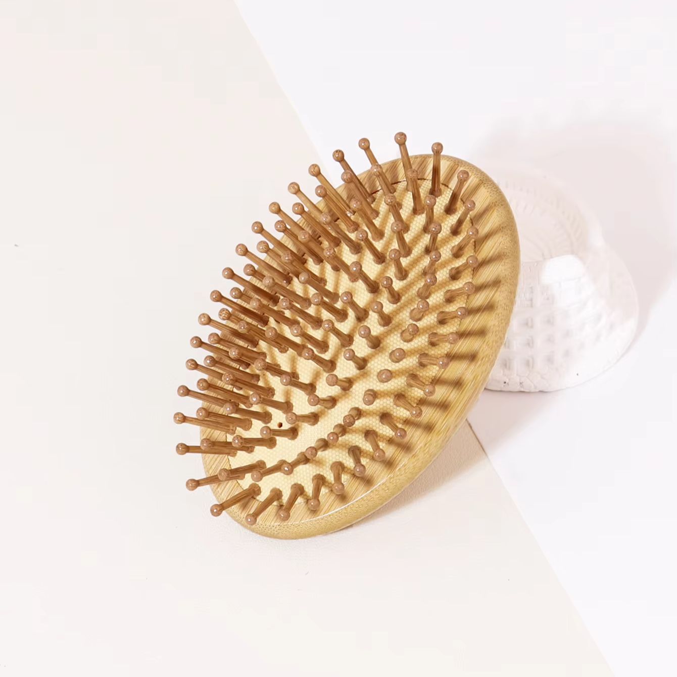 فرشاة شعر من الخيزران مضادة لل - مراجعة Bamboo Hair Brush وسعره